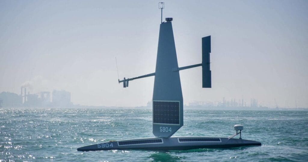 La marine américaine surprend l’Iran en train de voler un drone à voile
